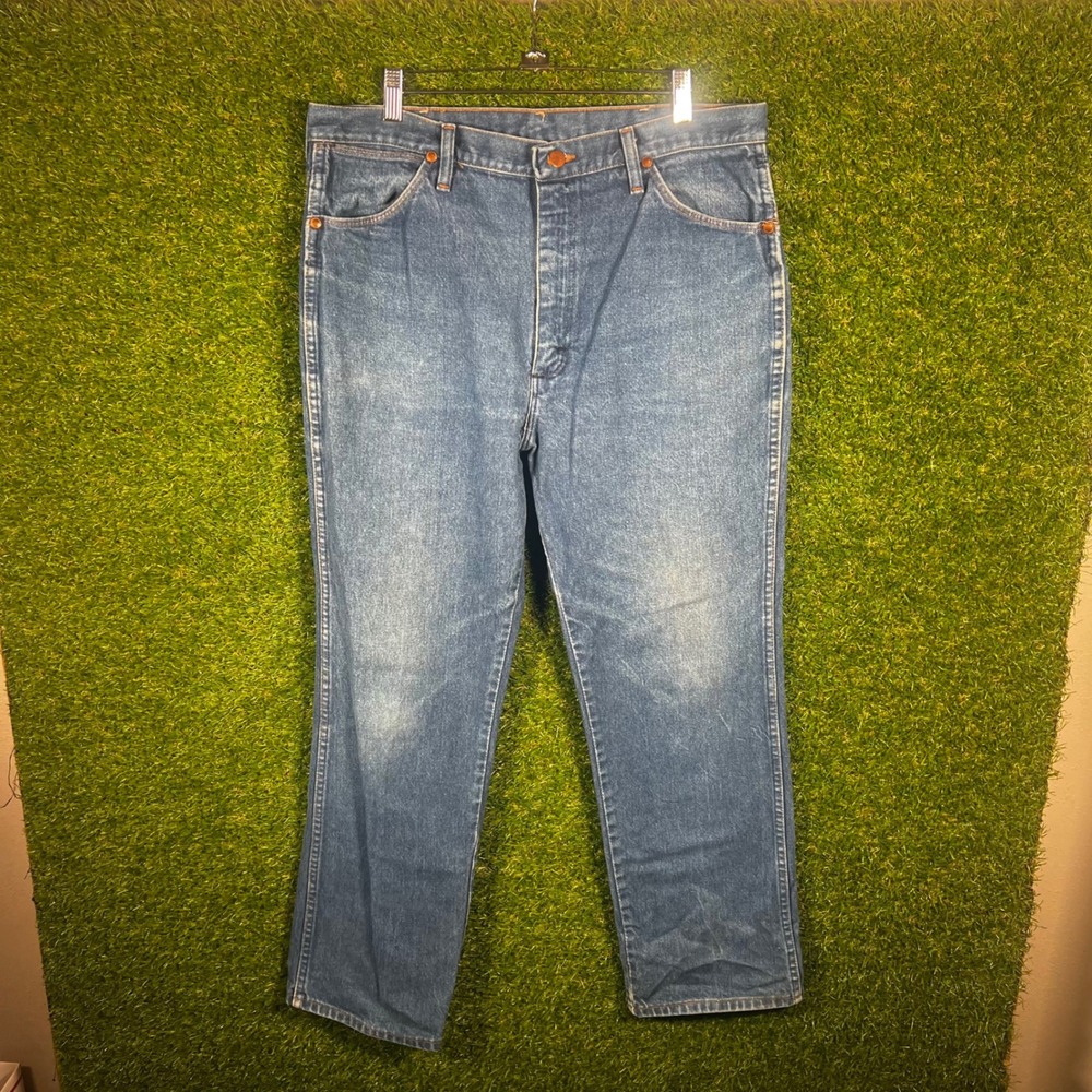 Vintage Wrangler 936DEN Slim Fit Cowboy Cut Jeans Mens 38x31 Made in USA Blue
